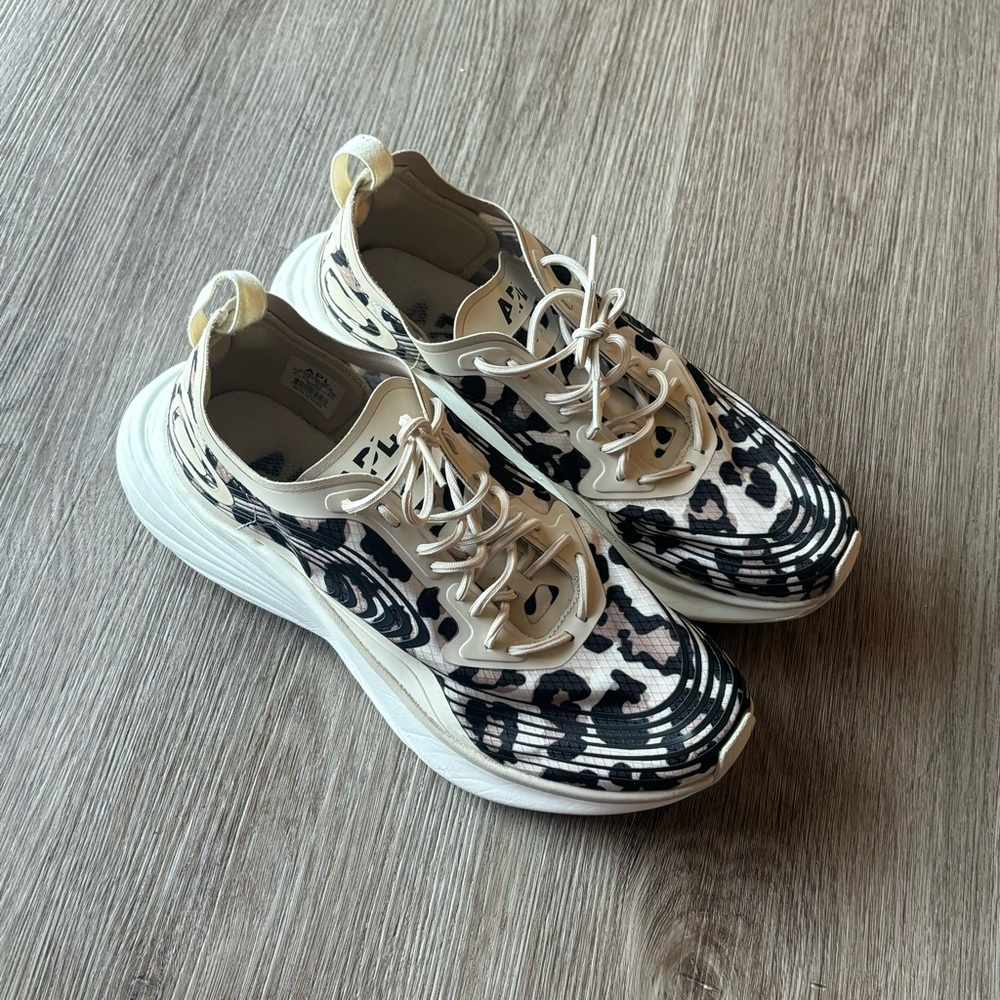 APL Women's Sneakers in Cream and Black - Picture 5 of 9